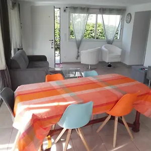 Au Domaine De Léa Appartement